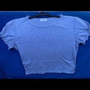 Free kisses- grey top 📲